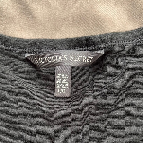 Victoria’s Secret Black Sequin Long Sleeve V-Neck Top Large - Picture 2 of 5